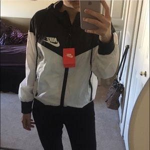 Women’s Nike Windbreaker